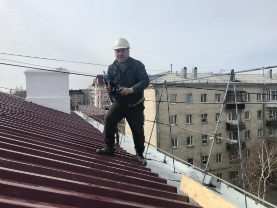 Энергоэффективный ремонт крыш начали проводить в Иркутской области