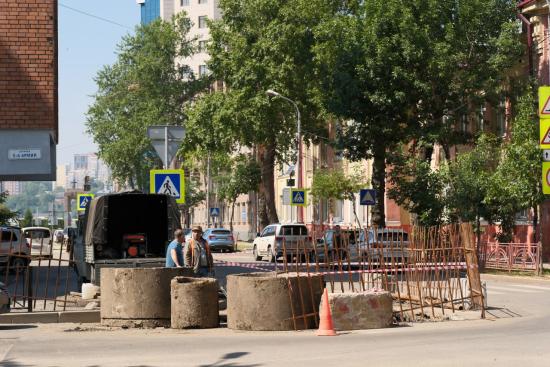 Комплексный ремонт улицы Российской начали в Иркутске