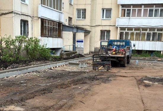 В Свердловском округе Иркутска за счет средств фонда поддержки избирательных округов отремонтируют 20 дворов
