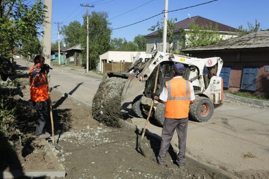 В этом году в Иркутске в рамках проекта «Безопасные и качественные дороги» будет отремонтировано 33 участка Некачественный ремонт дорог в Иркутске подрядчики будут переделывать за свой счет