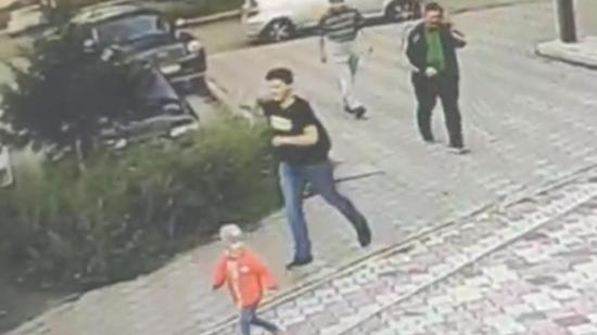 В Ангарске разыскивают подозреваемого в насильственных действиях к несовершеннолетней
