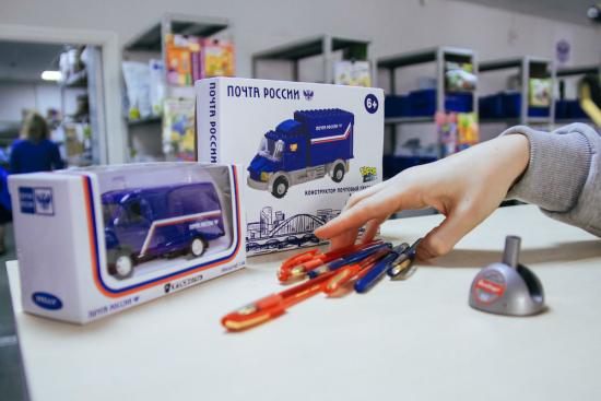 Почти 8 тысяч ручек привезли в Иркутскую область для написания "Тотального диктанта"