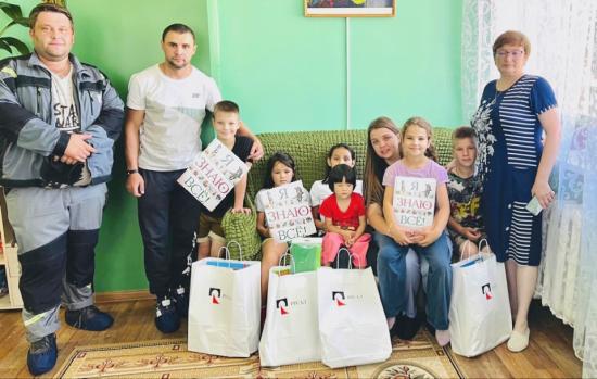 Подарки от РУСАЛа к 1 сентября получили воспитанники Центра помощи детям, оставшимся без попечения родителей