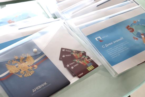 РУСАЛ помог первоклассникам собраться в школу