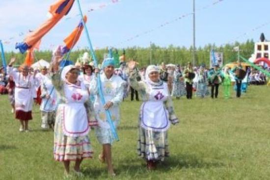 Символизирующий окончание весенних посевных работ «Сабантуй» прошел в поселке Залари