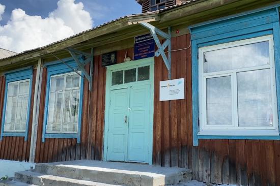 Столетнюю школу в Верхоленске поможет отремонтировать бизнес