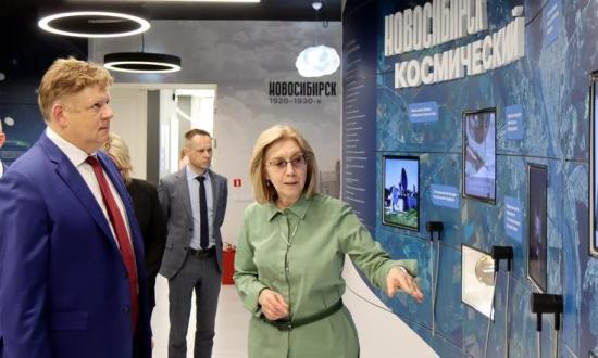 Музей космонавтики имени Юрия Кондратюка в Новосибирске посетил накануне Дня космонавтики полпред Президента РФ в СФО