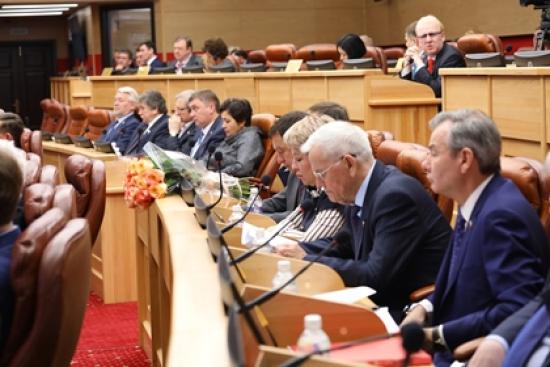 Фракция КПРФ сняла с повестки сессии ЗС все вопросы, связанные с поддержкой пострадавших от наводнения в Иркутской области