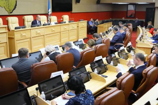 Более 40 вопросов планируют рассмотреть депутаты Заксобрания на сессии 18 декабря