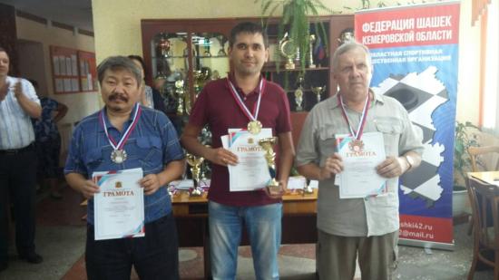 Четыре медали завоевали шашисты Иркутской области на чемпионате СФО