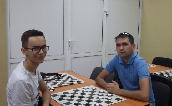 Иркутянин взял «серебро» турнира по шашкам на Олимпиаде интеллектуального спорта