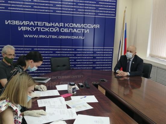 Облизбирком принял документы от кандидата в губернаторы Михаила Щапова