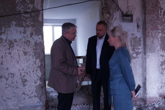 Прием пациентов в родильном отделении Шелеховской районной больницы планируют возобновить в ноябре