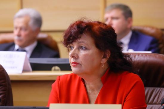 Светлана Шевченко помогла двум сиротам из Ангарска решить проблему с жильем
