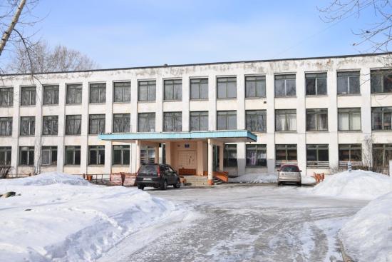 Капитальный ремонт школы № 15 в Братске планируют закончить в декабре 2022 года