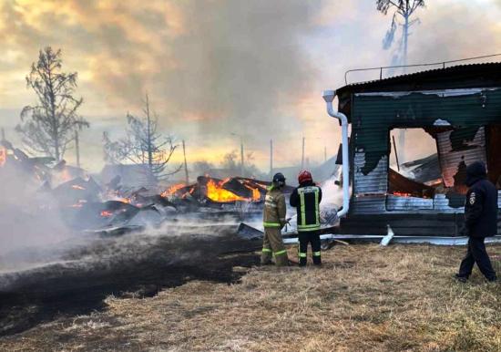 Причиной пожара в школе Большого Голоустного предварительно стало замыкание электропроводки