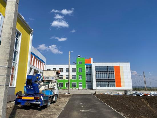 Новую школу в деревне Грановщина готовят к учебному году