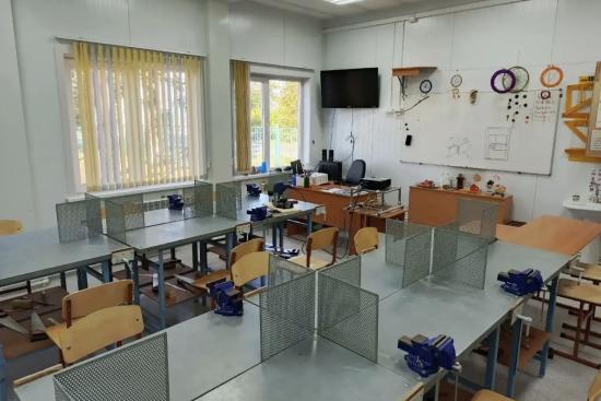 Муниципалитеты Приангарья получат средства на закупку оборудования для школьных кабинетов труда