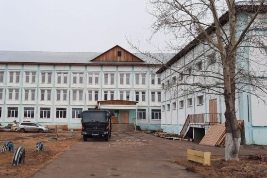 Капремонт школы в Балаганске планируют завершить к началу учебного года