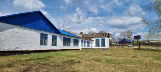 Капитальный ремонт начался в спортивном зале школы Братского района