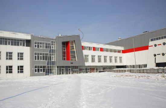 На эти средства закупят около 10 тыс. единиц современного учебного оборудования Дополнительное оборудование на 72 млн рублей закупят для новой школы в Молодежном