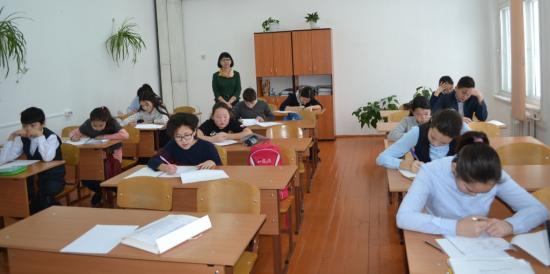 Хорошее знание бурятского языка показали школьники на олимпиаде в Бохане