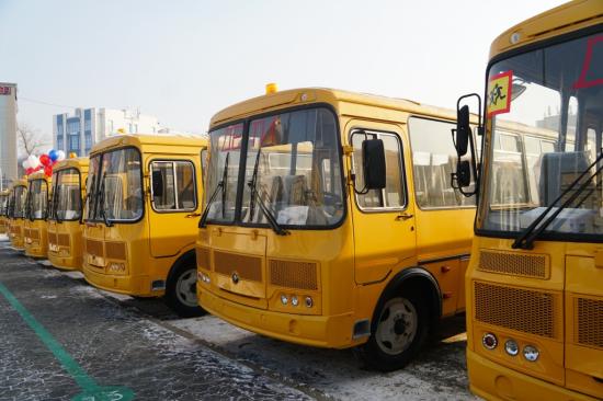 Новые школьные автобусы поступили в Иркутскую область