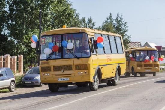 Восемь школ Иркутского района получили новые автобусы