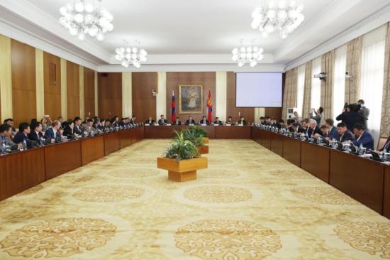 На полях саммита Шанхайской организации сотрудничества, которая состоялась в Циндао, прошла встреча президентов России и Монголии Идею особого экономического коридора поддерживают лидеры России, Китая и Монголии