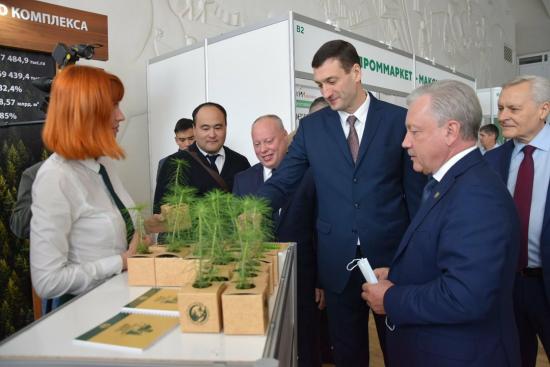 Представители ТПП Восточной Сибири участвуют в деловой программе международной выставки SibWoodExpo