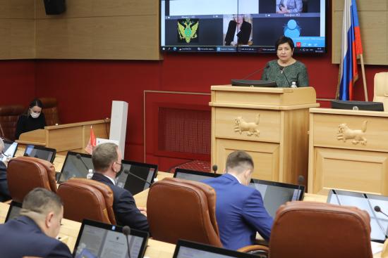 Проект закона о выплатах на покупку жилья детям-сиротам принят в Иркутской области