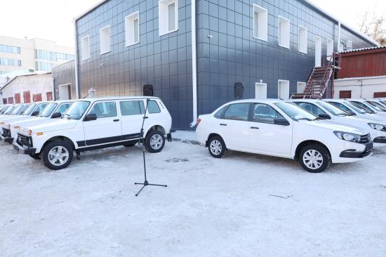 Автомобили получили медучреждения Иркутской области