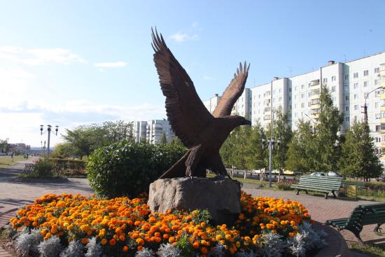 Скульптура орла вернулась в Братск
