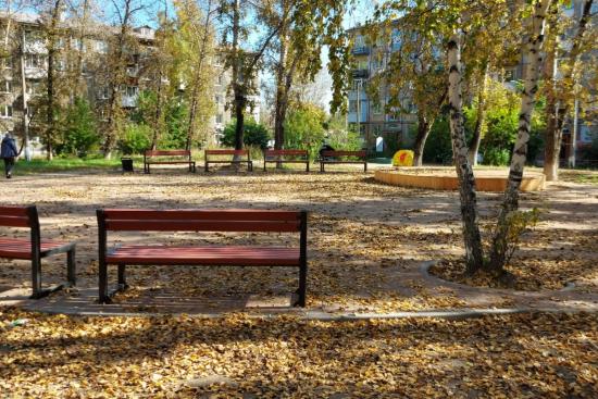 Реконструкцию сквера завершают на Розы Люксембург в Иркутске