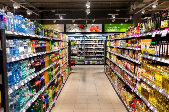 Продукты питания и алкоголь подешевели в августе в Иркутской области