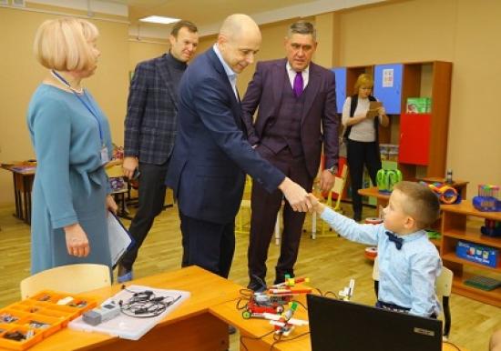 Сергей Сокол открыл в Черемхово школу-сад № 1 после капитального ремонта