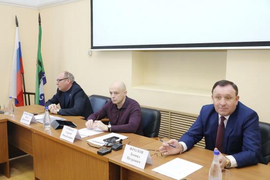 Главы поселений Иркутского района обратились в Заксобрание за помощью в решении вопросов местного значения