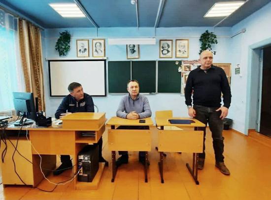 Сергей Сокол и Николай Труфанов посетили дальние сёла Катангского района
