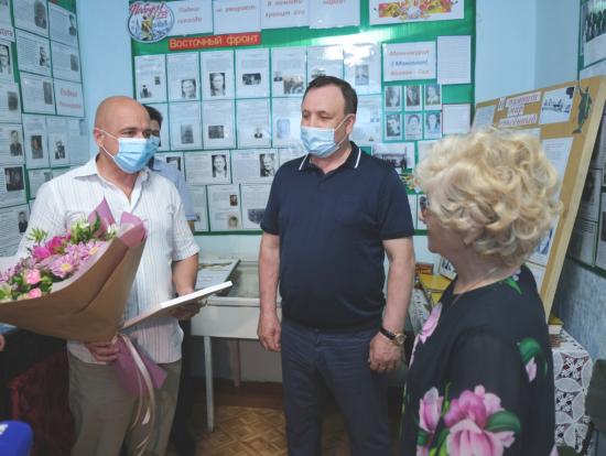 Сергей Сокол наградил победителей конкурса «Лучший школьный музей»