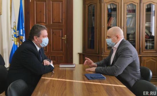 Поддержку педагогического образования обсудил Сергей Сокол с ректором ИГУ Александром Шмидтом