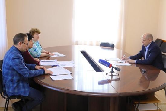 Депутаты ЗС предлагают повысить выплаты студентам-целевикам медицинского и педагогического направлений