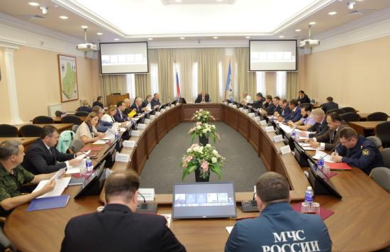 Безопасность во время проведения выборов 9 сентября обсудили в правительстве Иркутской области