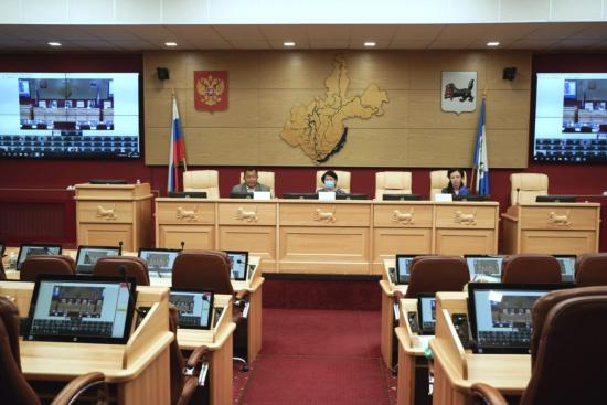 Депутатов и контрольно-счетные органы Приангарья предлагают наделить правом предварительного контроля госпрограмм