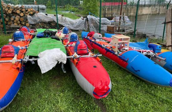 60-летний турист утонул при сплаве на катамаранах по реке Тельмама в Бодайбинском районе