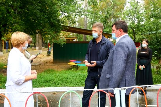 Дума Иркутска намерена увеличить финансирование ремонтов школ и детсадов