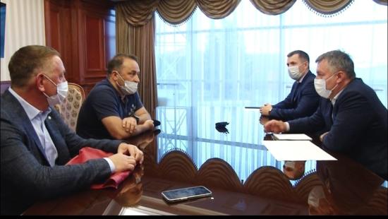Проведение Кубка мира в Иркутске обсудили губернатор региона и президент Федерации керлинга России