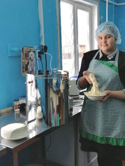Школьники Чунского района осваивают сыроварение