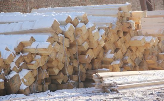 Иркутская таможня пресекла экспорт грубобрусованной древесины стоимостью около 10 млн рублей