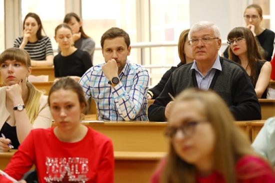 В тестах по истории, организованных Молодежным парламентом при Законодательном Собрании Иркутской области, начиная с 2015 года, приняли участие 27 тыс. жителей региона Почти 27 тысяч жителей Иркутской области приняли участие в тестах по истории, организованных Молодежным парламентом