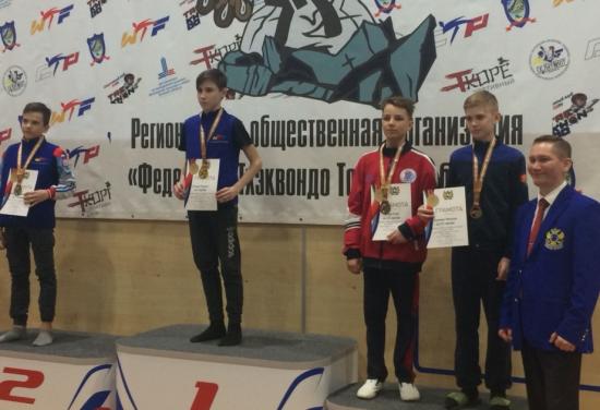 Спортсмены Иркутской области выиграли шесть медалей на первенстве Сибири по тхэквондо